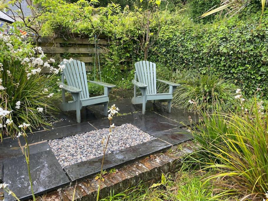 Fuchsia Cottage Flushing Ngoại thất bức ảnh